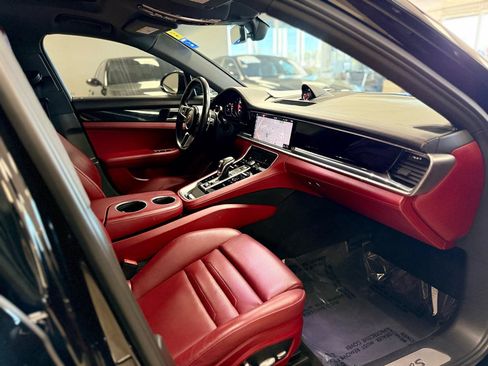 Used 2018 Porsche Panamera 4S w/ Premium Package Plus AWD/4WD image 19