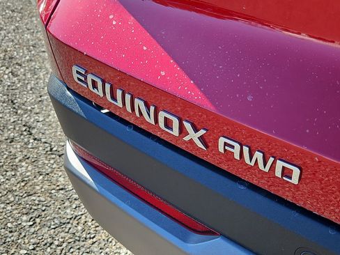 New 2026 Chevrolet Equinox LT w/ Convenience Package II image 6