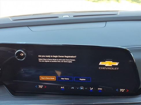 New 2026 Chevrolet Suburban LS image 15