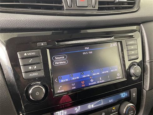 Used 2019 Nissan Rogue SV image 7