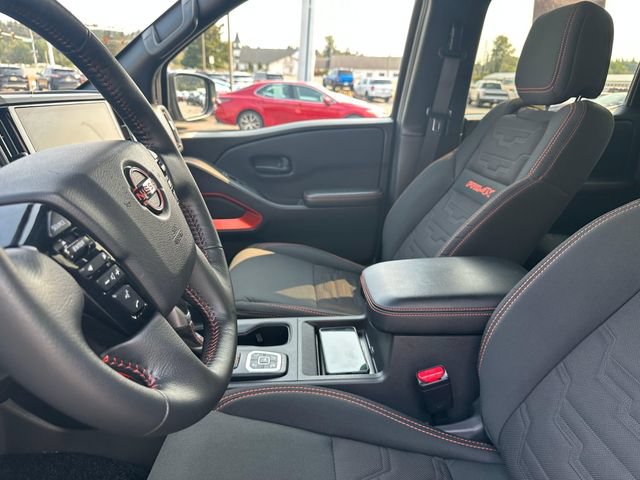 Used 2026 Nissan Frontier PRO-4X AWD/4WD image 9