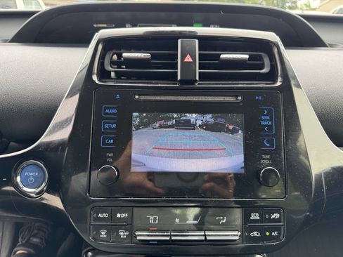 Used 2019 Toyota Prius LE image 74