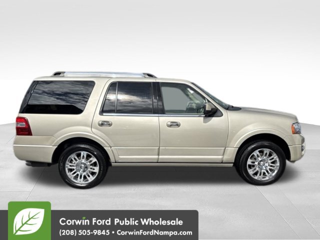 Used 2017 Ford Expedition Limited w/ Equipment Group 301A AWD/4WD image 4