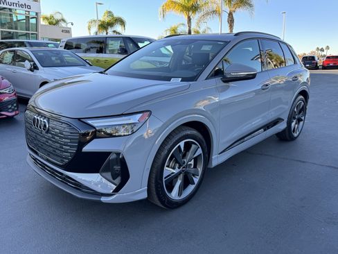 Used 2024 Audi Q4 e-tron Premium Plus w/ Premium Plus image 5