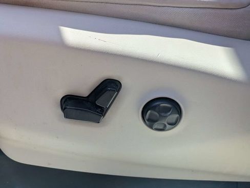 Used 2020 Chrysler Pacifica Limited FWD image 21