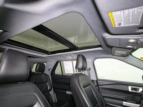 Used 2023 Ford Explorer XLT w/ Equipment Group 202A image 18