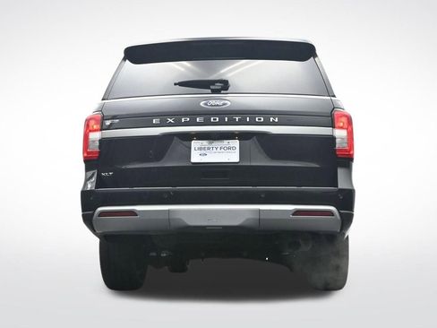 Used 2023 Ford Expedition XLT image 38