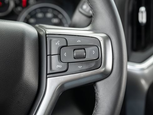 Used 2021 Chevrolet Silverado 1500 LT image 26