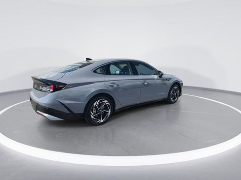 New 2026 Hyundai Sonata SEL FWD image 8