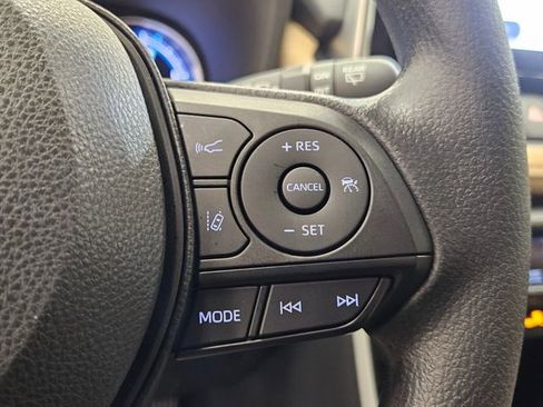 Used 2024 Toyota RAV4 XLE image 23