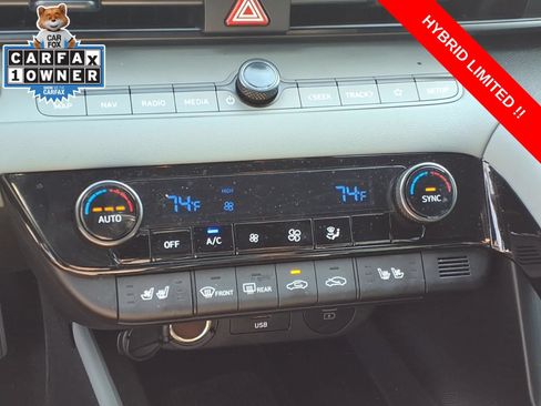 Used 2025 Hyundai Elantra Limited FWD image 22