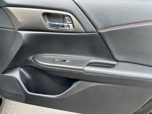 Used 2017 Honda Accord Sport Special Edition image 29