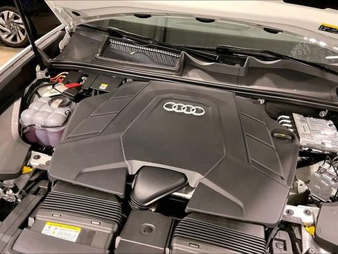 Certified 2025 Audi Q8 Premium w/ Black Optic Package image 31