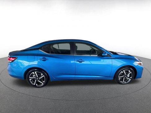 Used 2025 Nissan Sentra SV FWD image 13