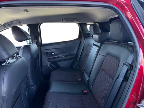 Used 2025 Nissan Kicks SR FWD image 11