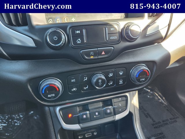 Used 2024 GMC Terrain SLT FWD image 10