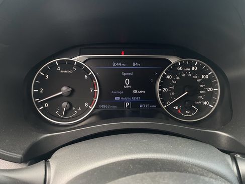 Used 2025 Nissan Altima 2.5 SV FWD image 28