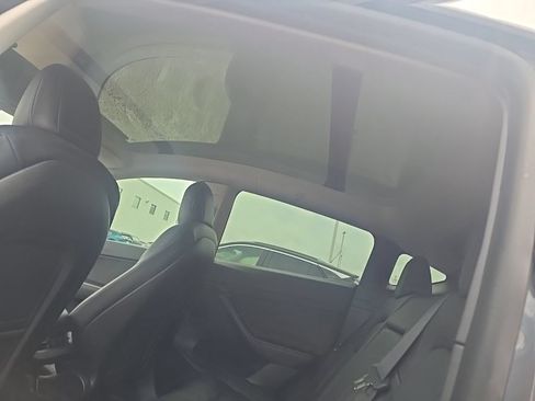 Used 2021 Tesla Model Y Long Range AWD/4WD image 7