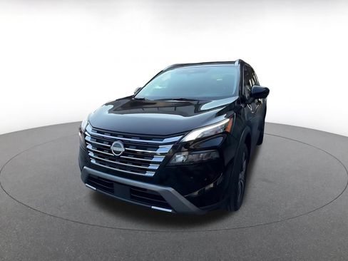 Used 2026 Nissan Rogue SL FWD image 6