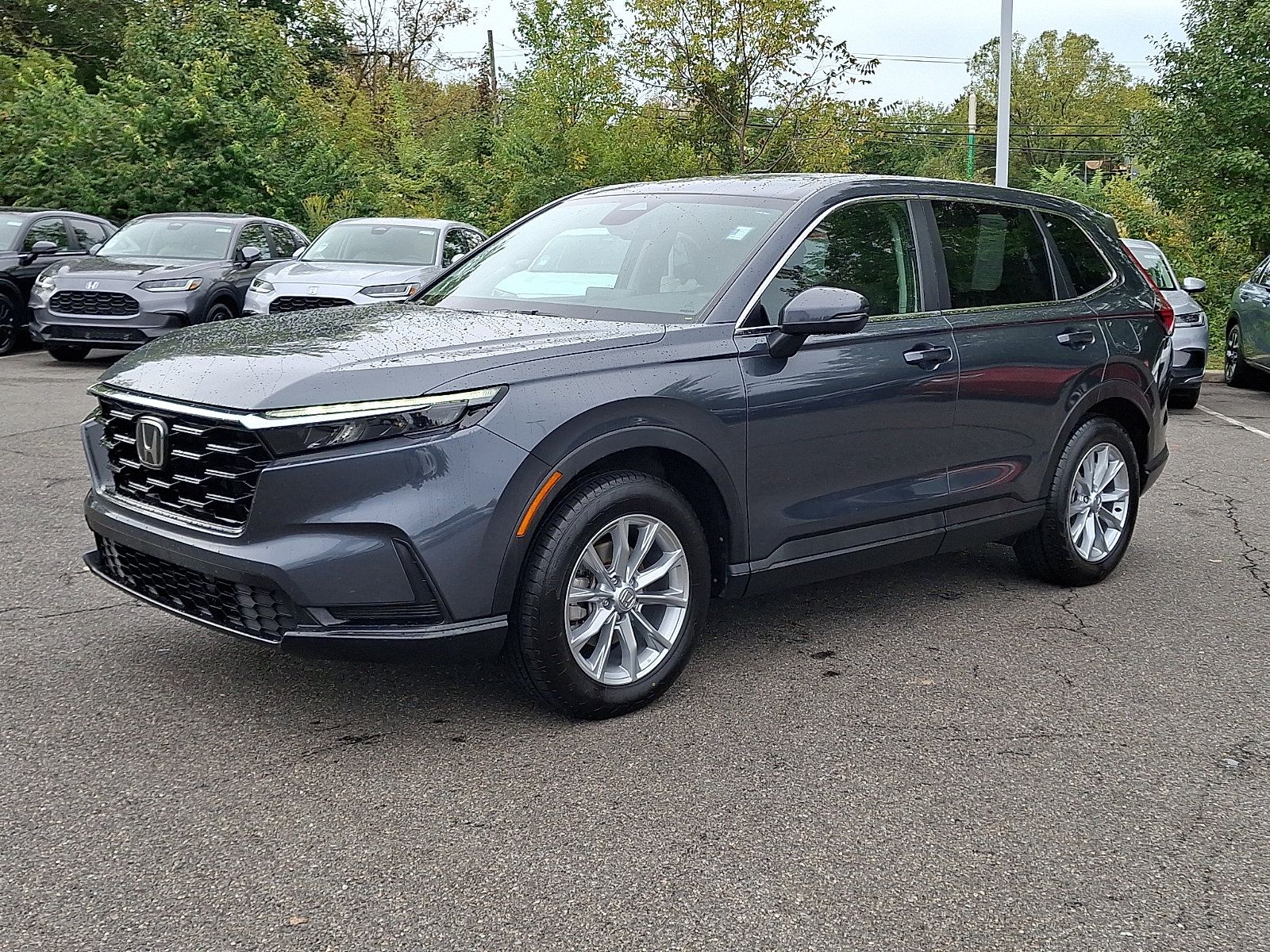 Used 2025 Honda CR-V EX image 3