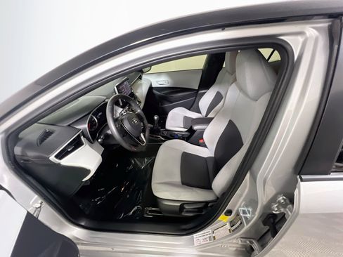Used 2021 Toyota Corolla SE FWD image 15