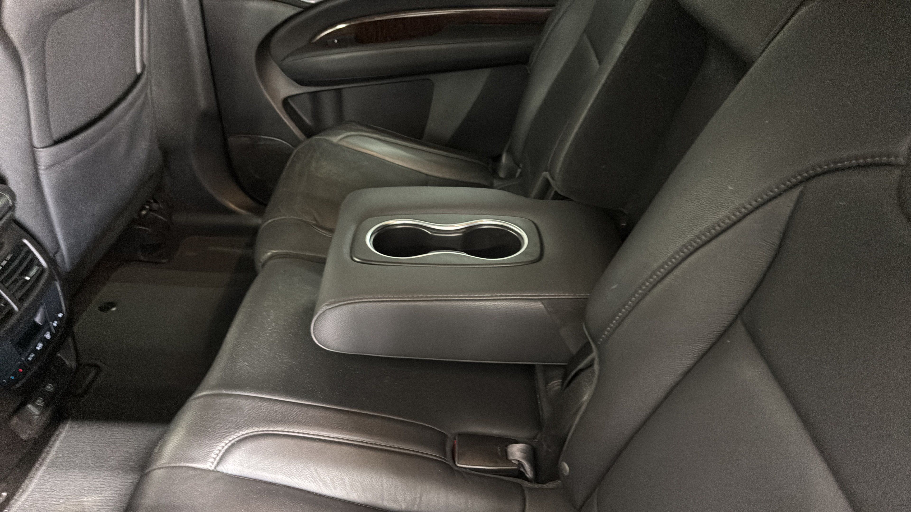 Used 2018 Acura MDX w/ Technology Package FWD image 29