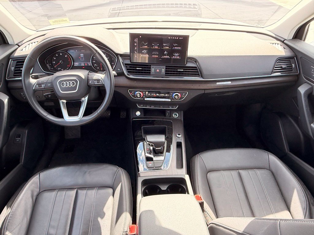Used 2023 Audi Q5 2.0T Premium w/ Convenience Package AWD/4WD image 14