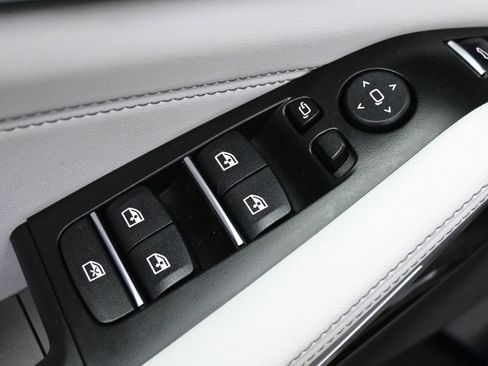 Used 2023 BMW X5 xDrive40i w/ Luxury Seating Package image 4