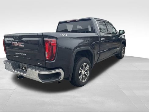 Used 2025 GMC Sierra 1500 SLT image 5