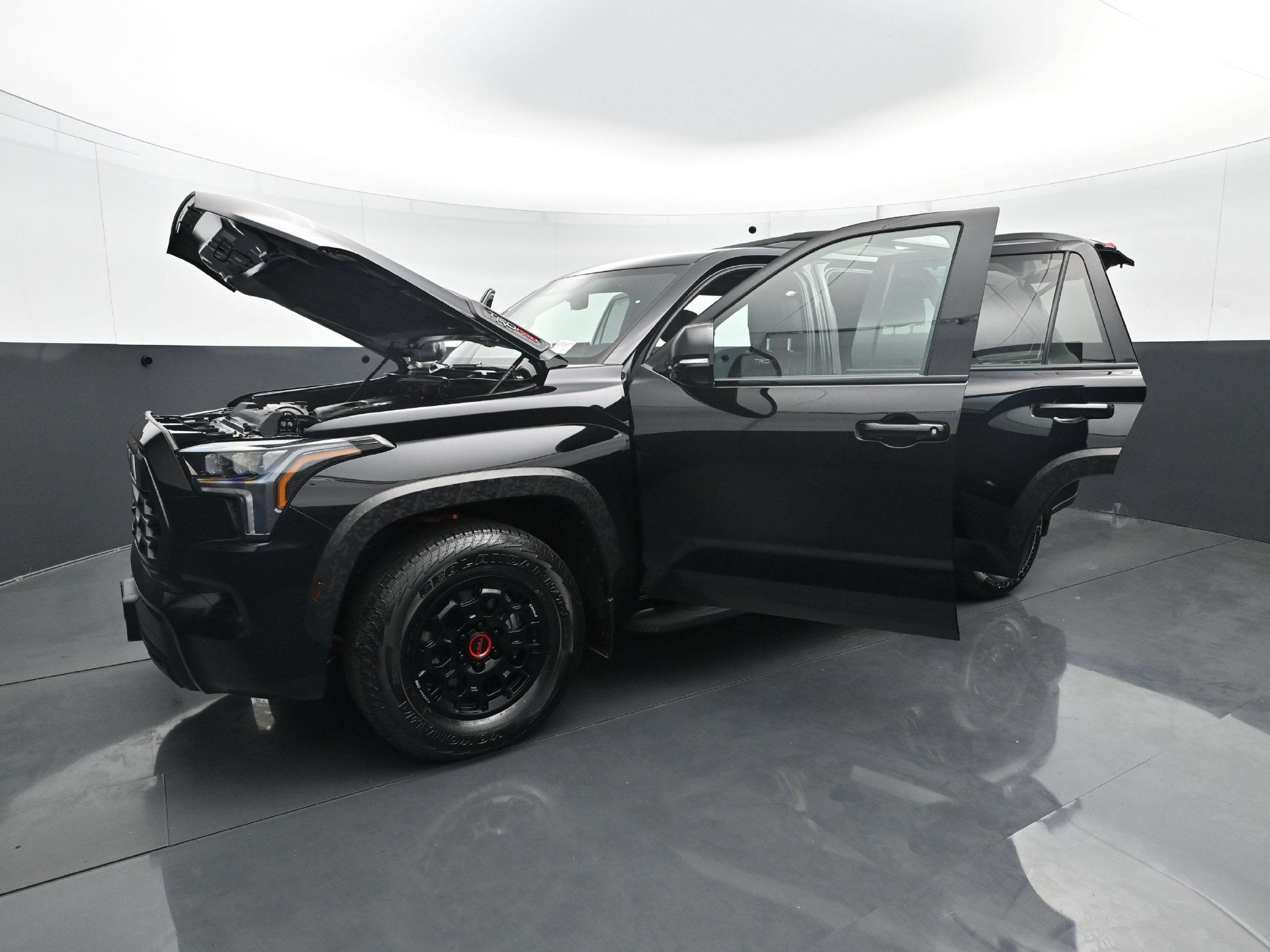 Used 2025 Toyota Sequoia TRD Pro AWD/4WD image 29