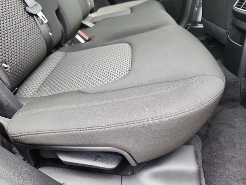 Used 2024 Kia Sportage LX AWD/4WD image 30