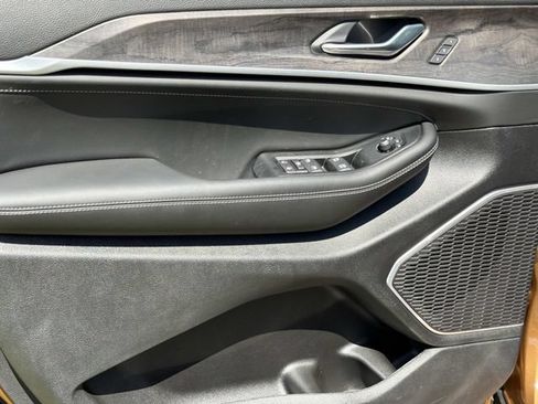 New 2026 Jeep Grand Cherokee L Limited AWD/4WD image 23