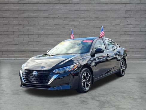 Used 2025 Nissan Sentra SV w/ All-Weather Package FWD image 4