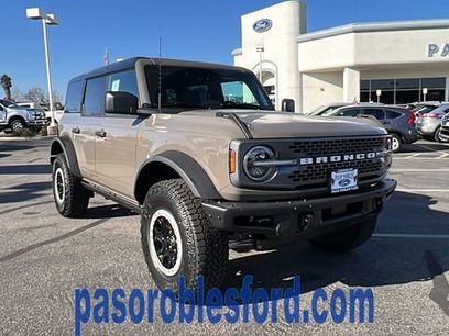New 2025 Ford Bronco Badlands w/ Sasquatch Package