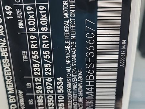 Used 2025 Mercedes-Benz GLC 300 4MATIC image 19