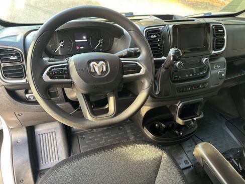 Used 2024 RAM ProMaster 2500 image 22