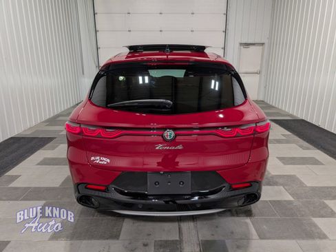 Used 2024 Alfa Romeo Tonale Ti image 3