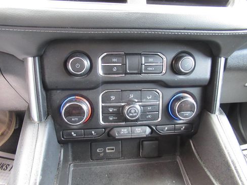 Used 2021 Chevrolet Tahoe Z71 image 22