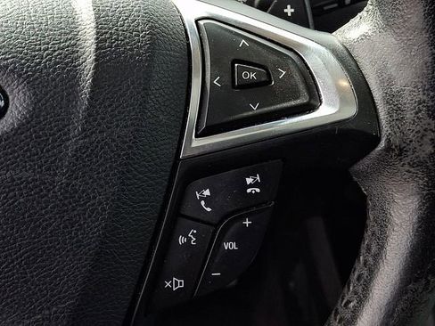 Used 2015 Ford Edge Titanium w/ Equipment Group 301A AWD/4WD image 19