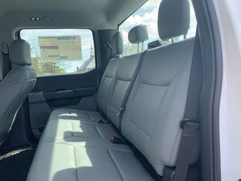 New 2026 Ford F250 XL w/ XL Chrome Package AWD/4WD image 19