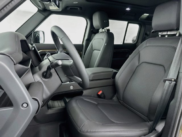 New 2026 Land Rover Defender 110 S AWD/4WD image 21