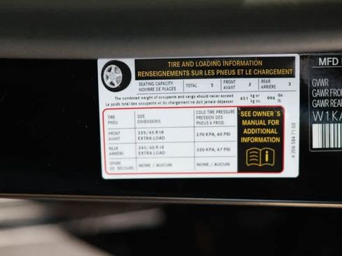 Certified 2025 Mercedes-Benz C 300 Sedan image 33