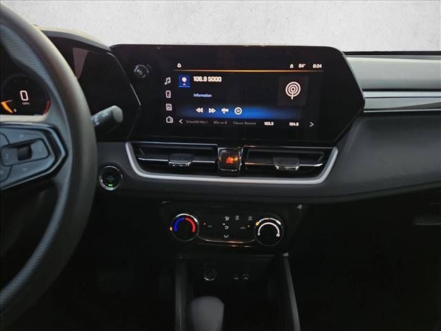 Used 2025 Chevrolet TrailBlazer LT FWD image 14