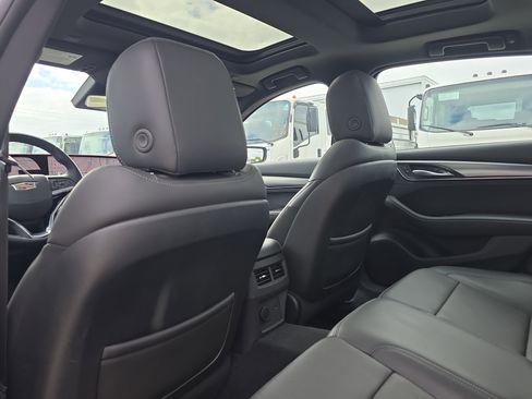 Used 2025 Cadillac CT5 Premium Luxury image 17
