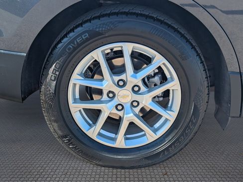 Used 2022 Chevrolet Equinox LS w/ LS Convenience Package image 10