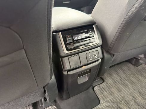 Used 2025 Subaru Ascent Premium AWD/4WD image 22