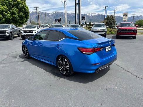 Used 2022 Nissan Sentra SR w/ SR Premium Package FWD image 5
