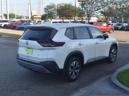 Used 2023 Nissan Rogue SV FWD image 12