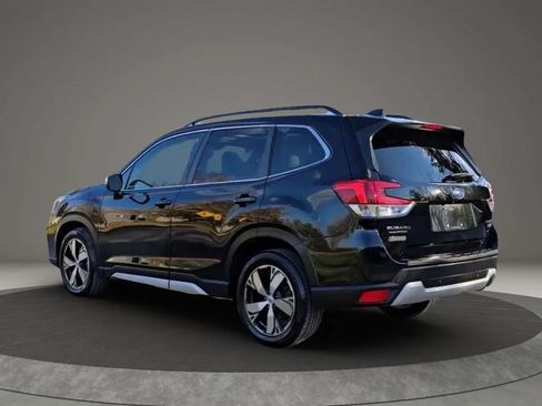 Used 2020 Subaru Forester Touring AWD/4WD image 2