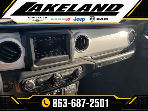Used 2021 Jeep Wrangler Unlimited Sport AWD/4WD image 19